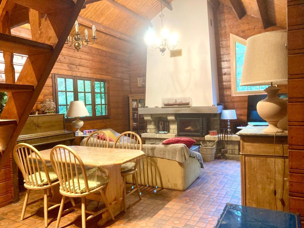 Villa Holy Wood Chuelles Exterior foto
